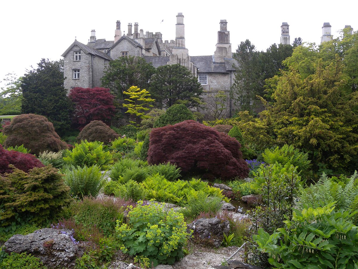 Visit To Sizergh Castle Gardens Pendle Heritage Centre